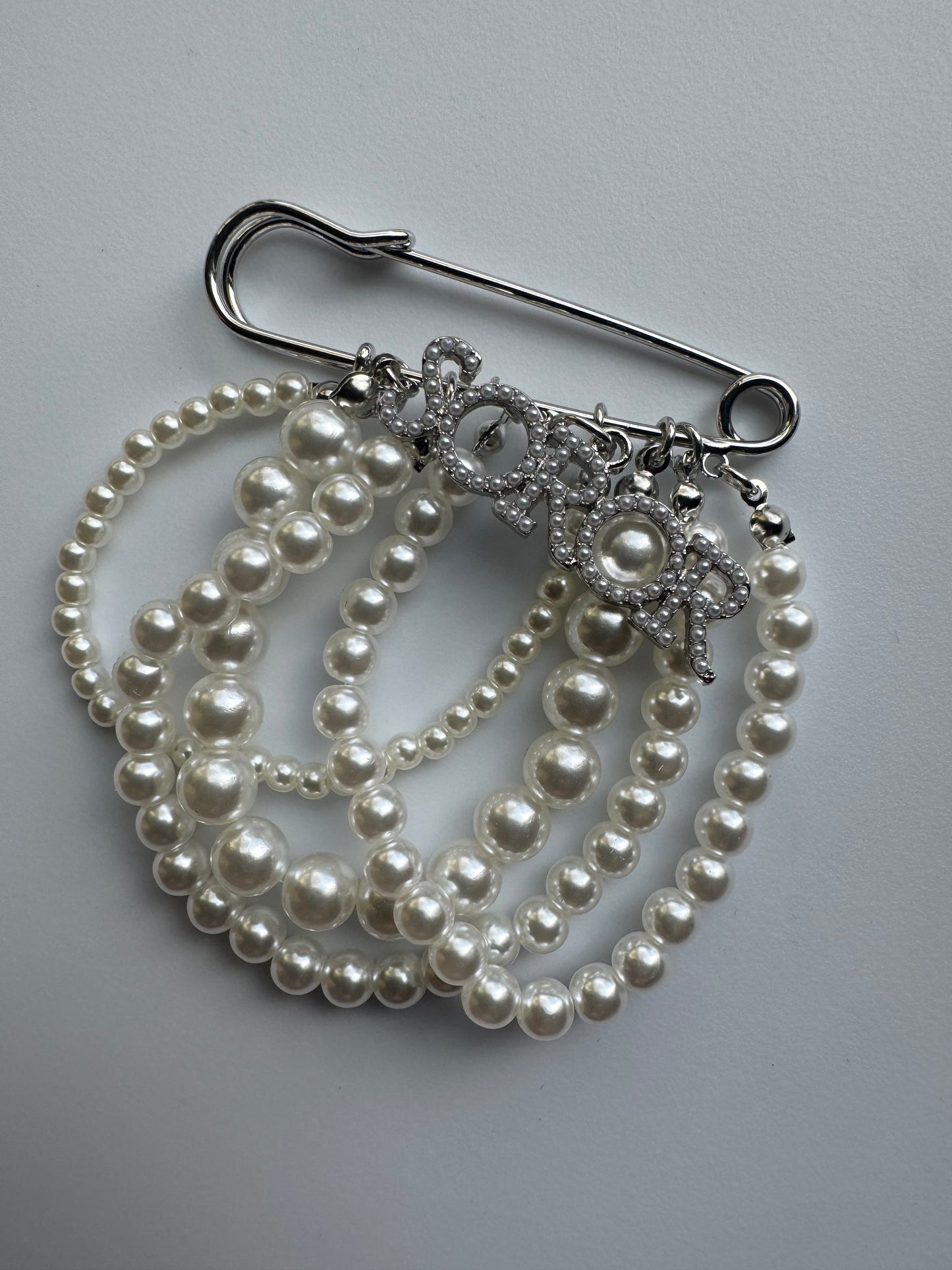 Pearl Safety Pin