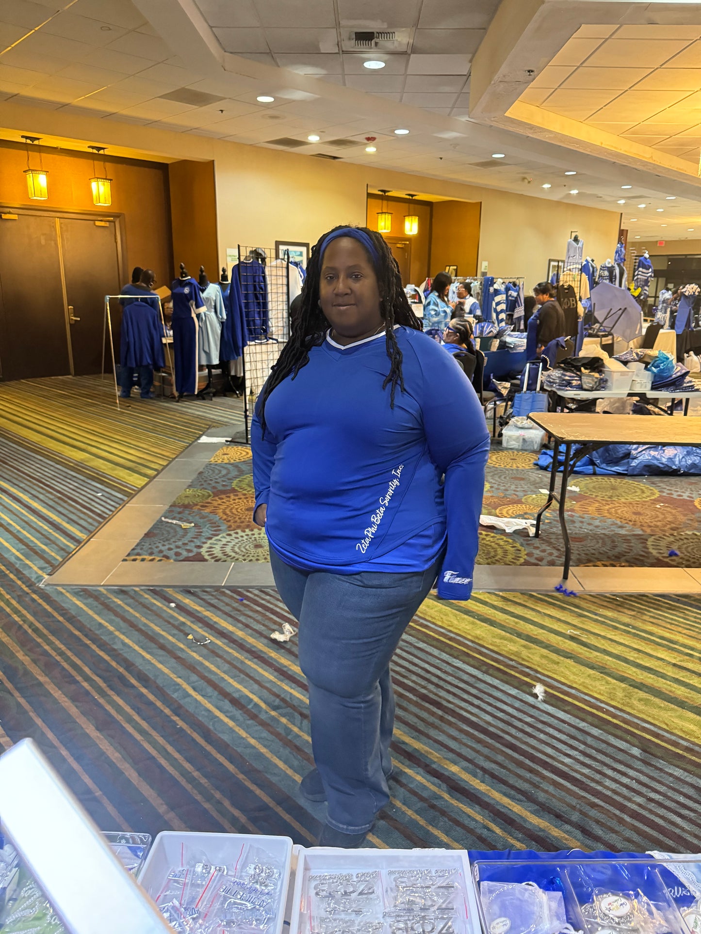 V-neck Heavyweight Zeta Pullover