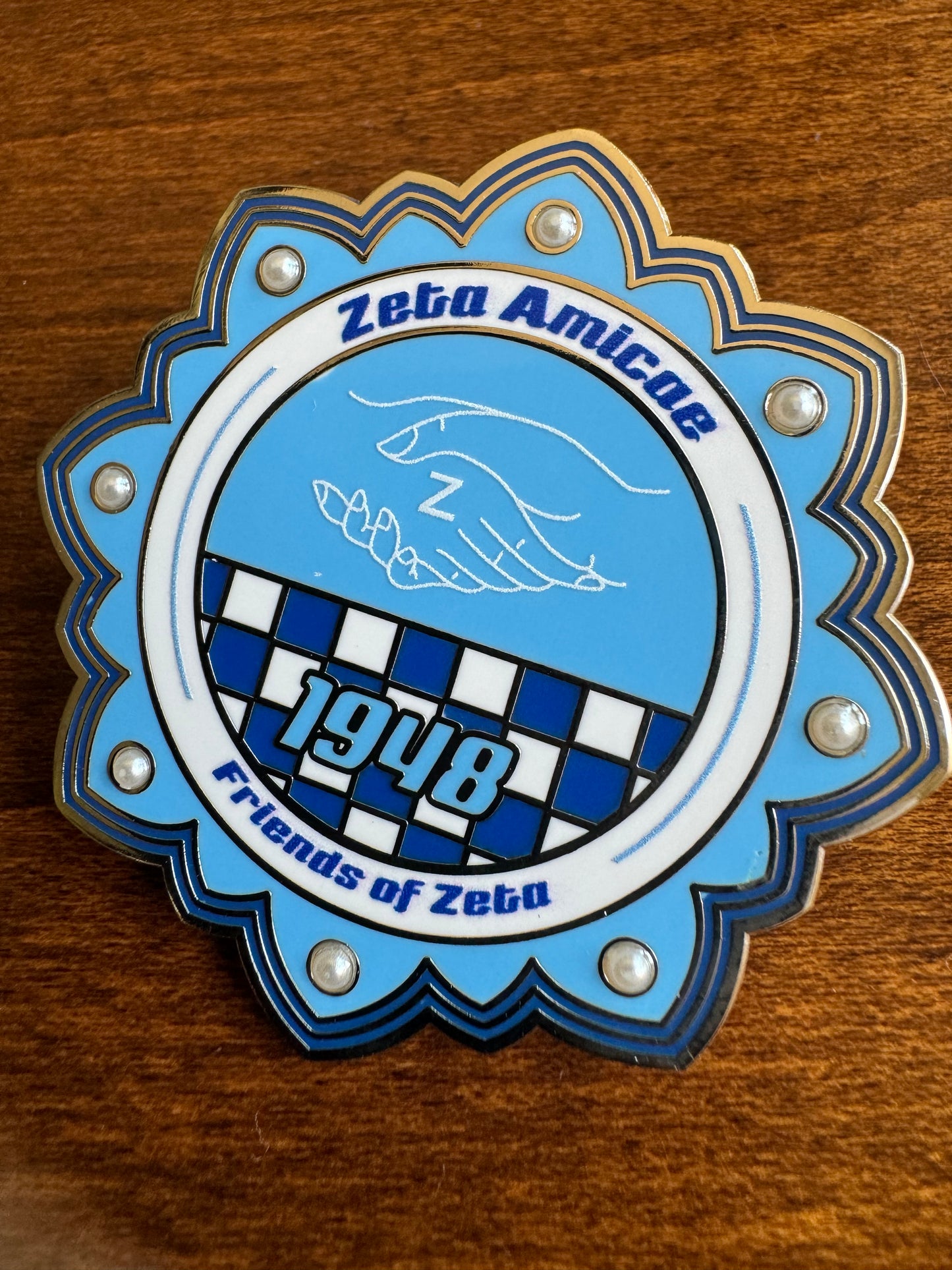 Amicae “Friends of Zeta”