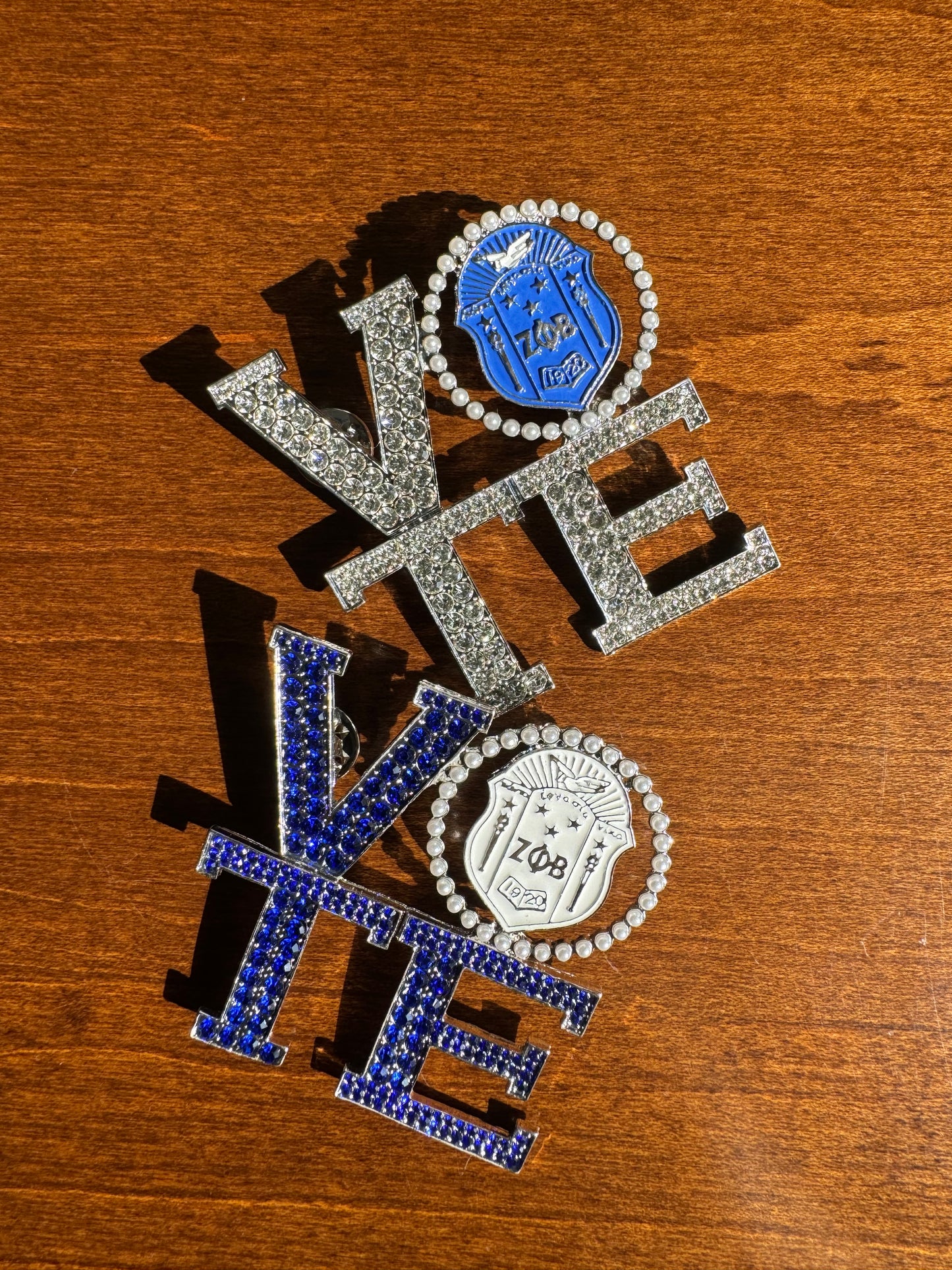 VOTE Zeta Pin