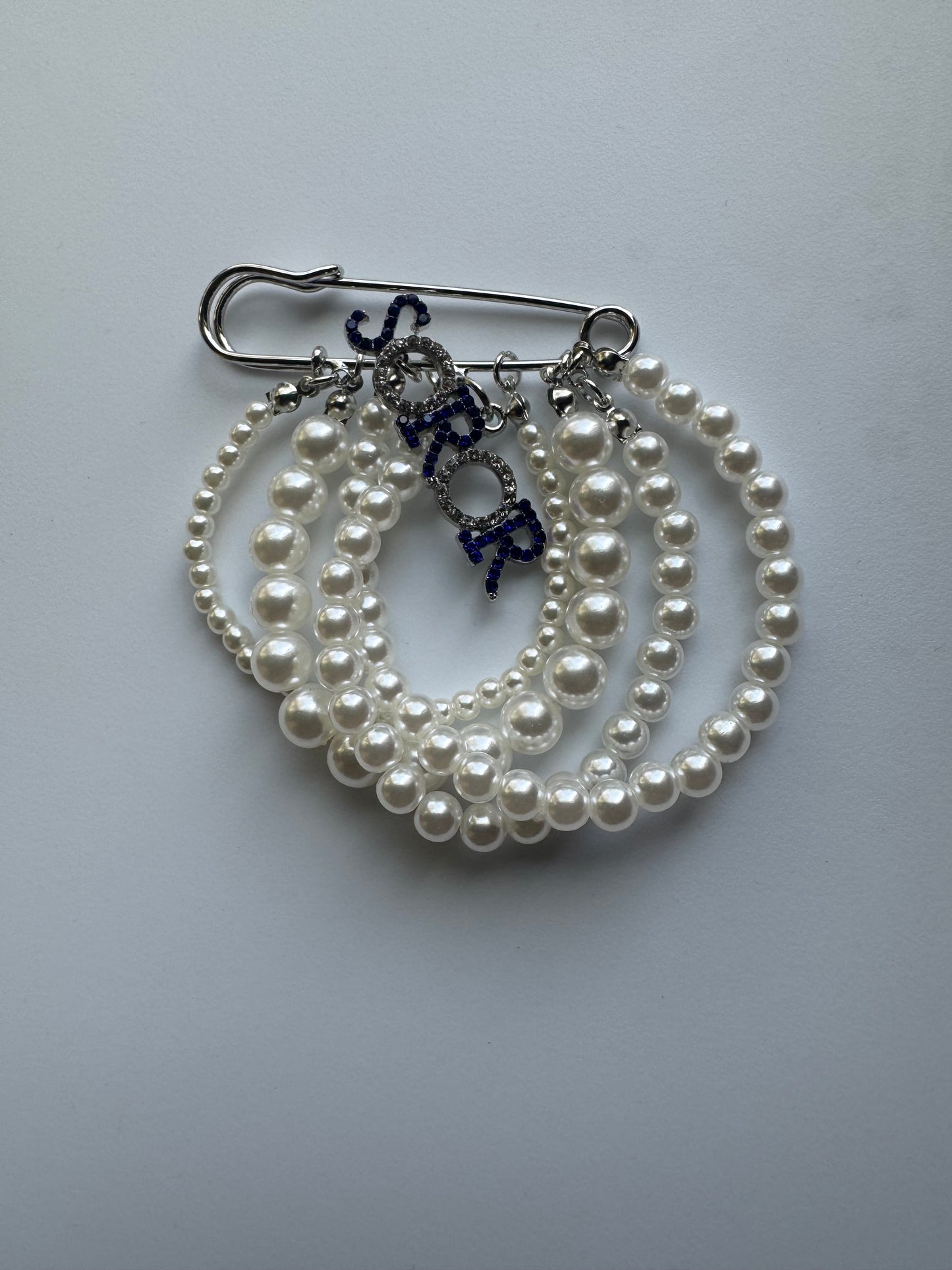 Pearl Safety Pin