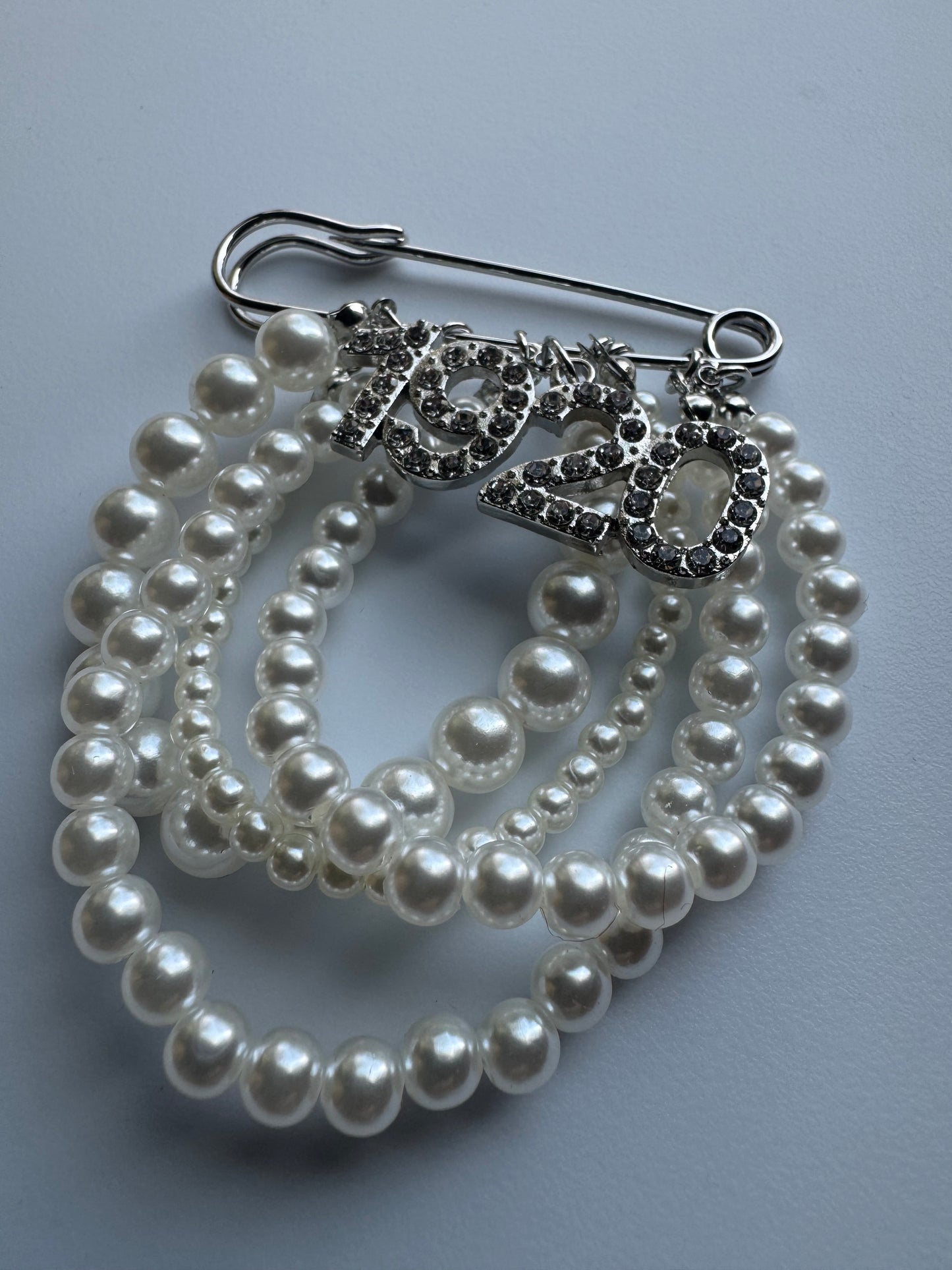 Pearl Safety Pin