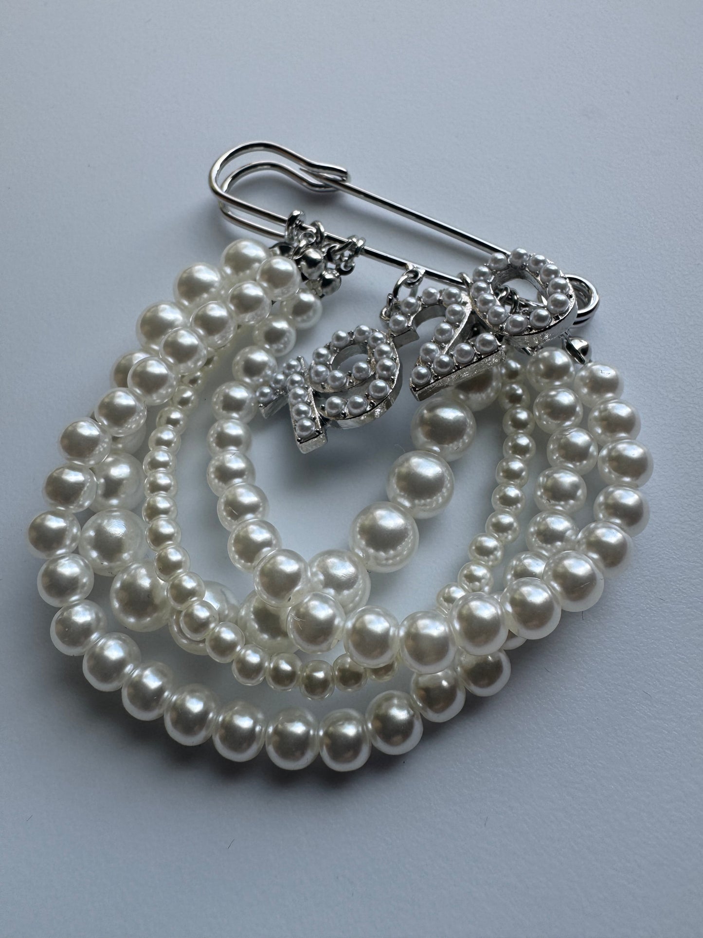 Pearl Safety Pin