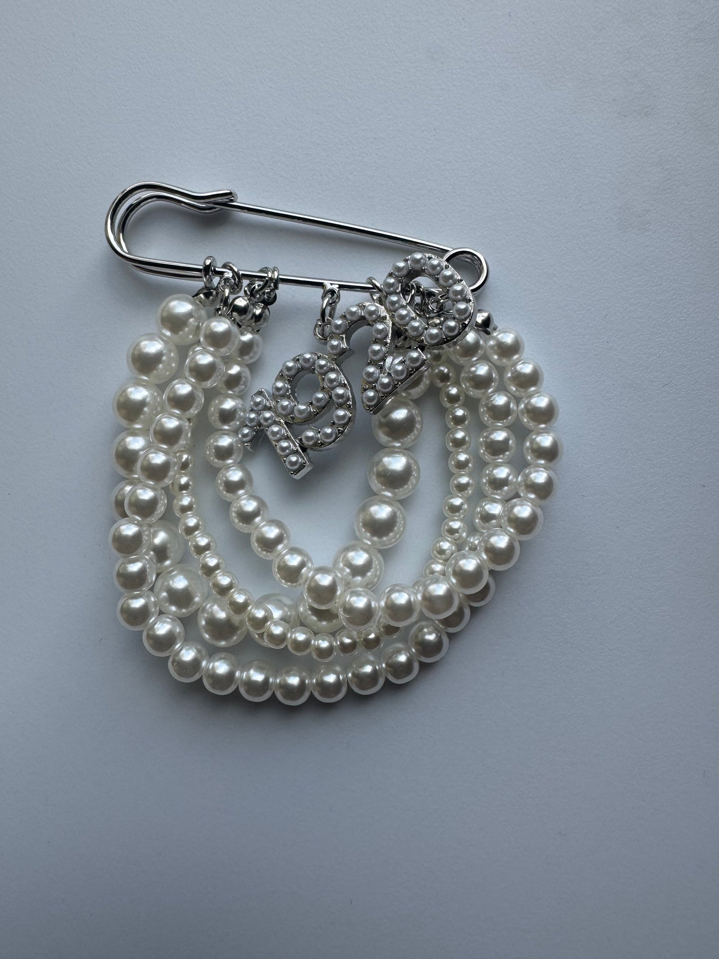 Pearl Safety Pin