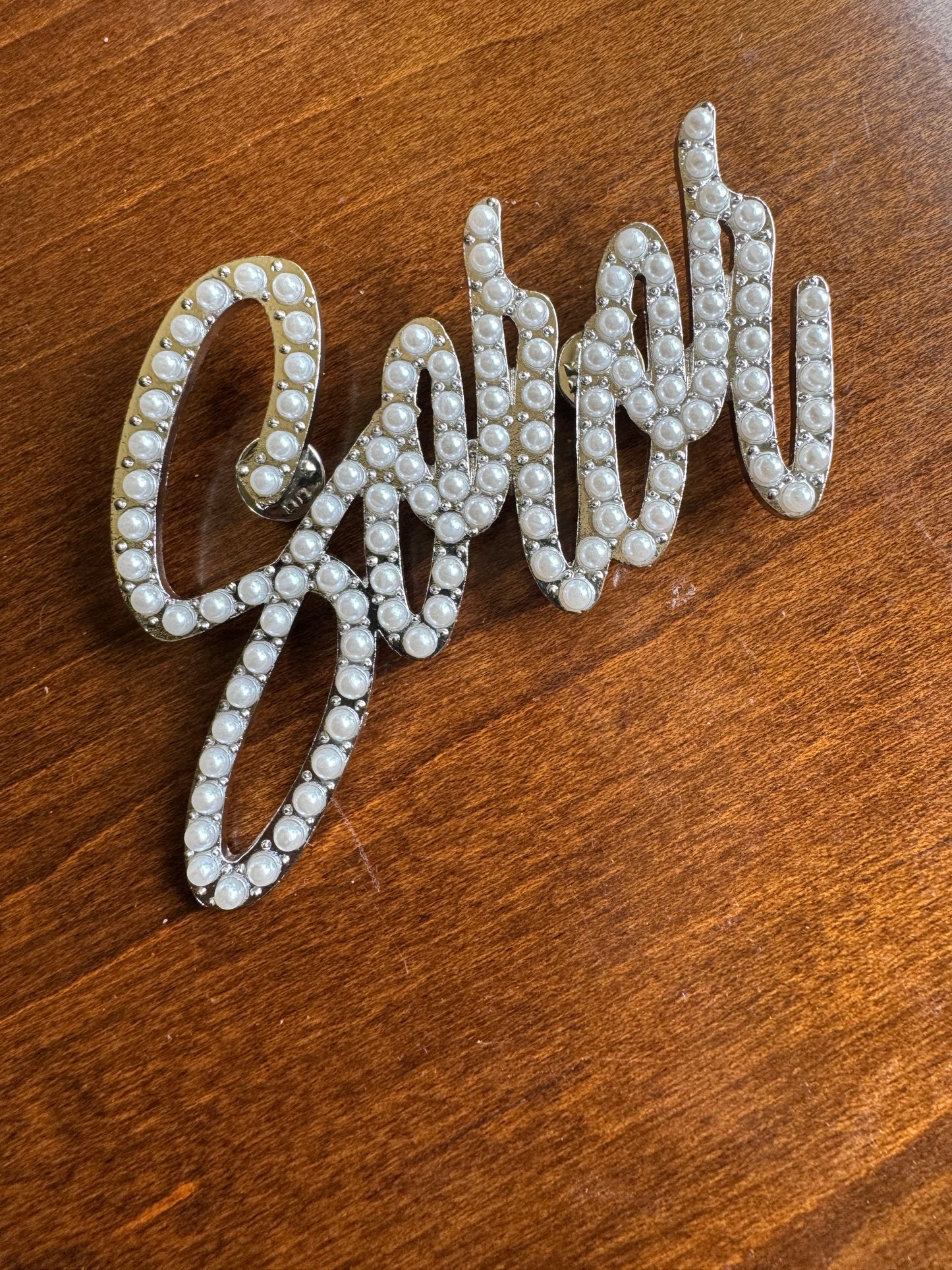 Soror Cursive Lapel Pin