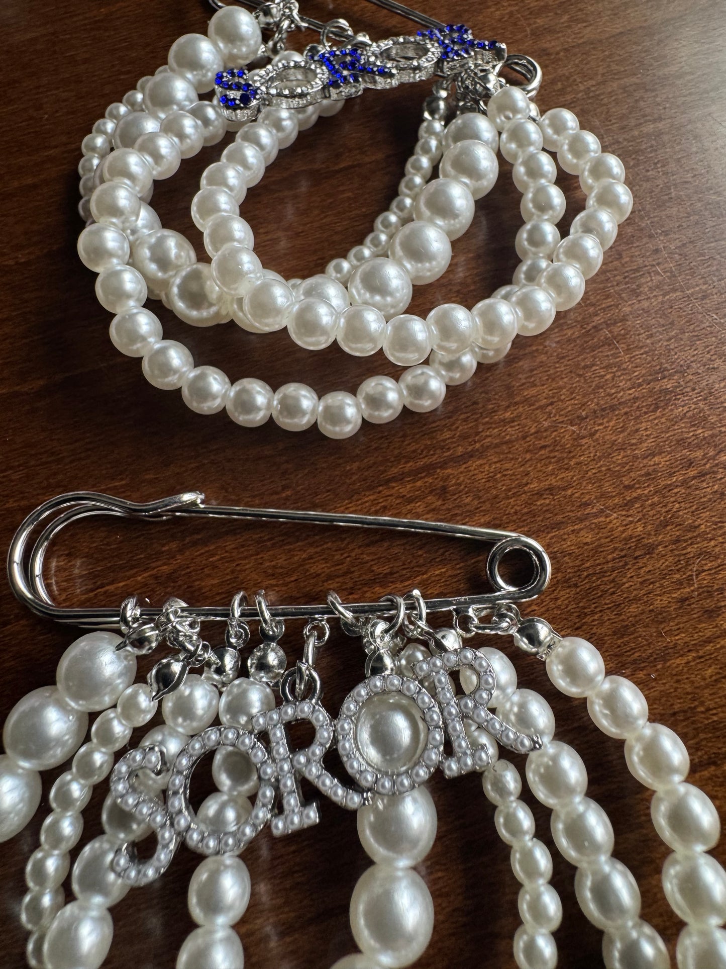 Pearl Safety Pin