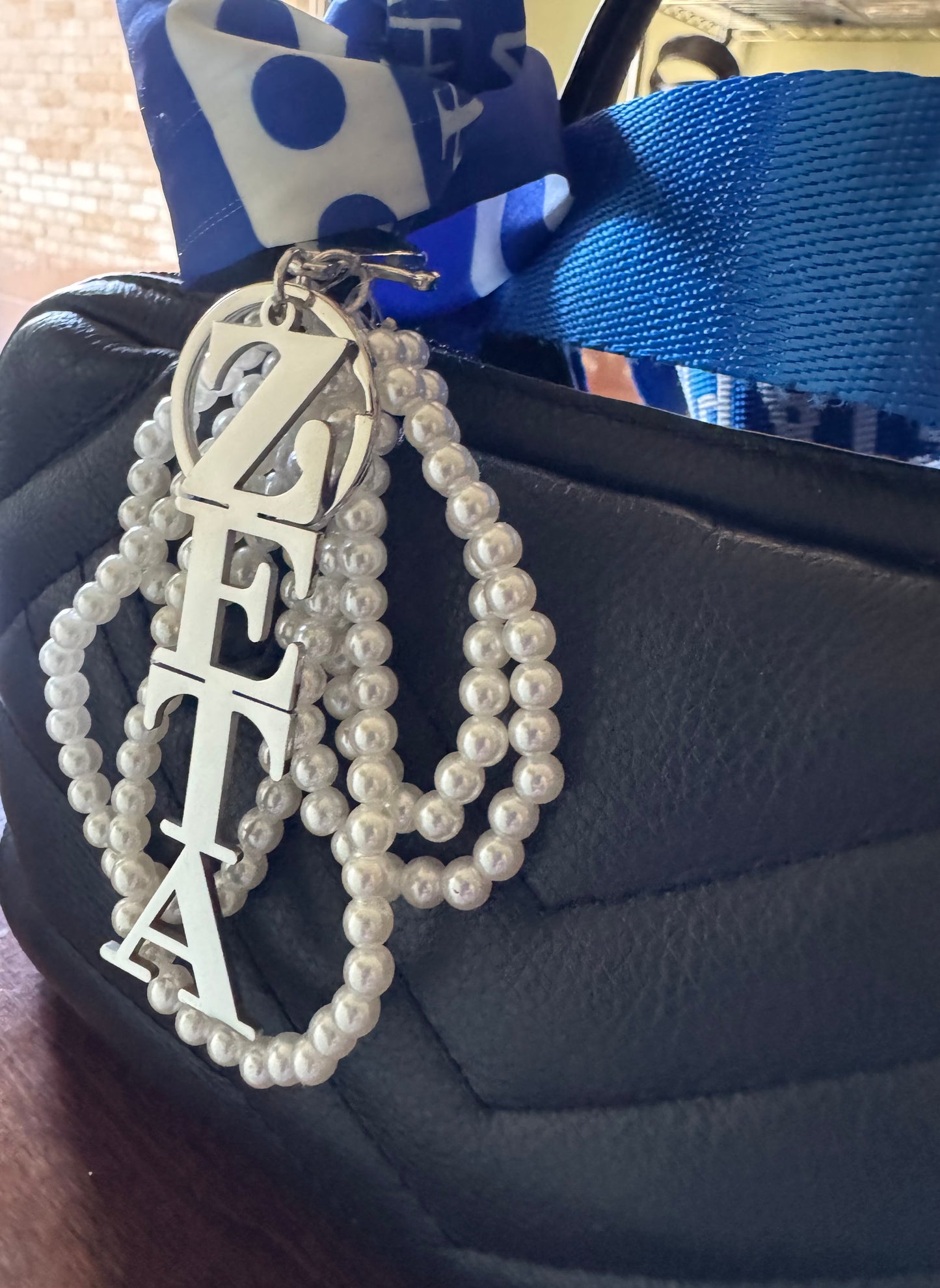 ZETA Pearl Purse Charm/Key chain