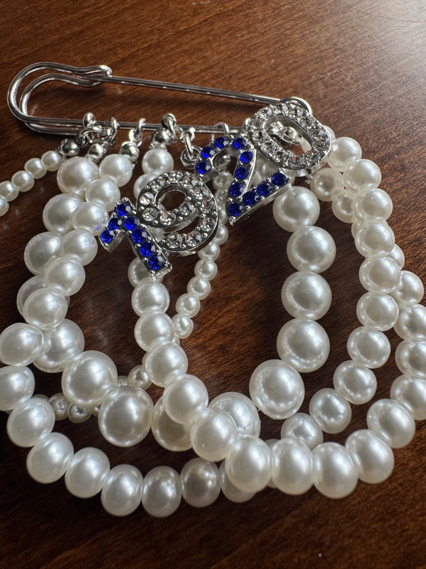 Pearl Safety Pin
