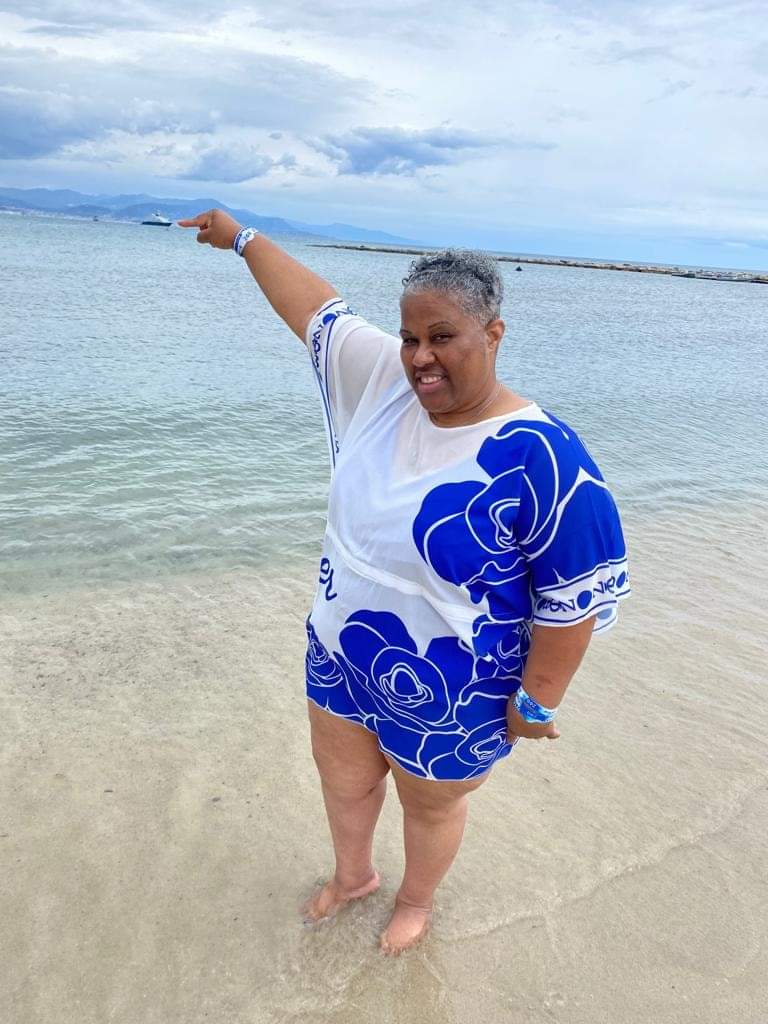 Finer Beach Cover-up (White)