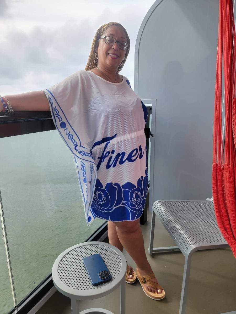 Finer Beach Cover-up (White)