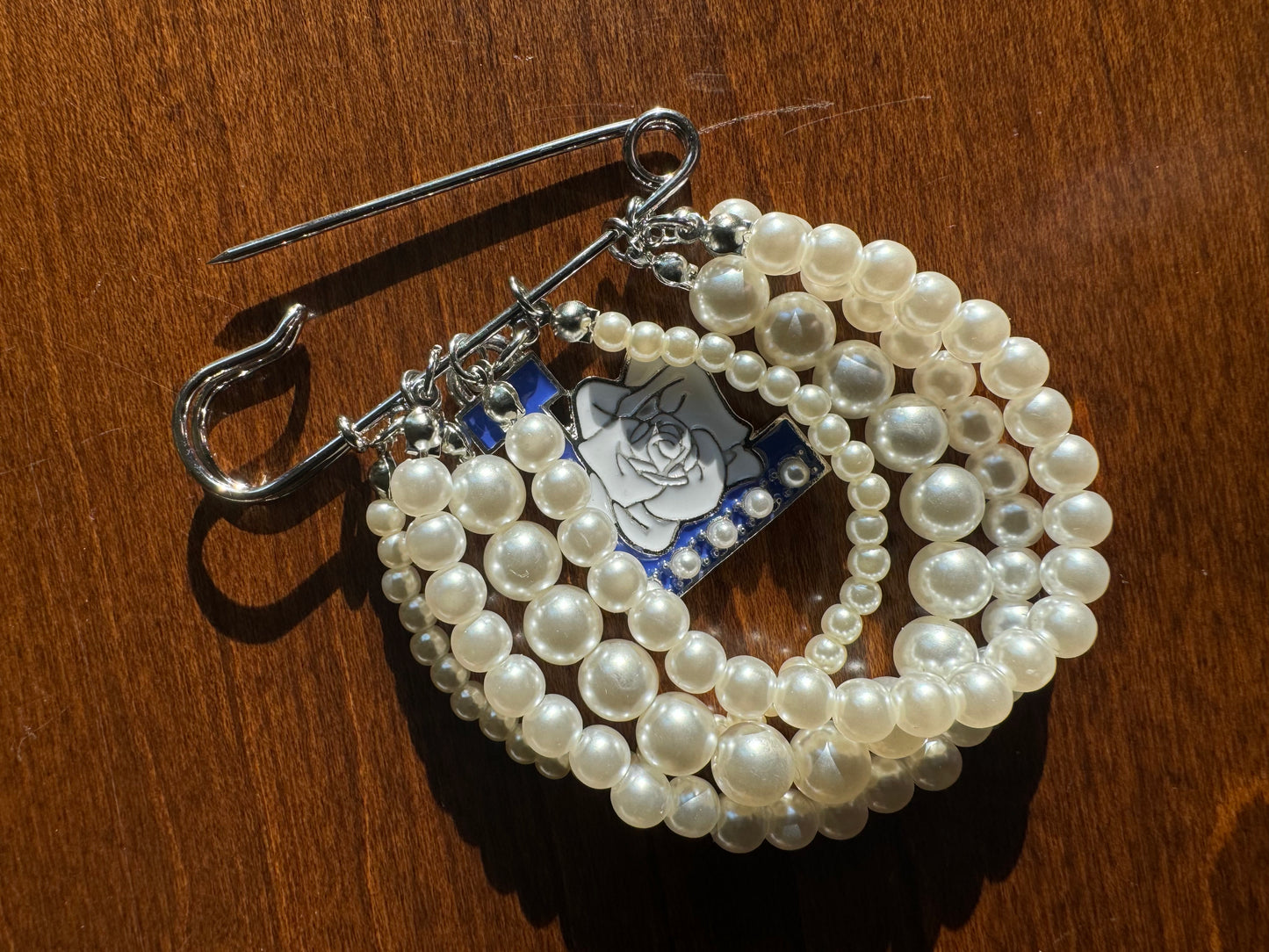 Pearl Safety Pin