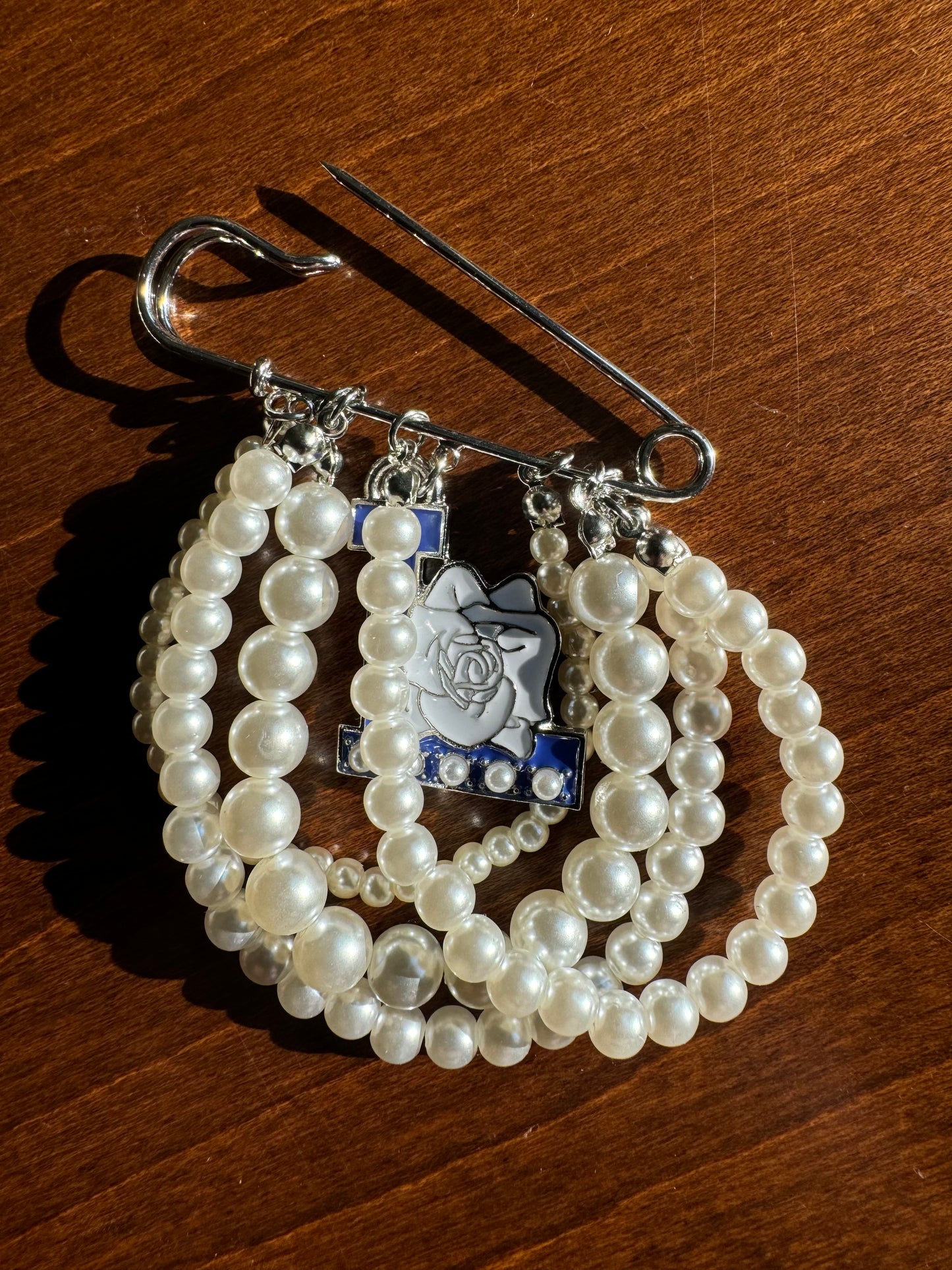 Pearl Safety Pin