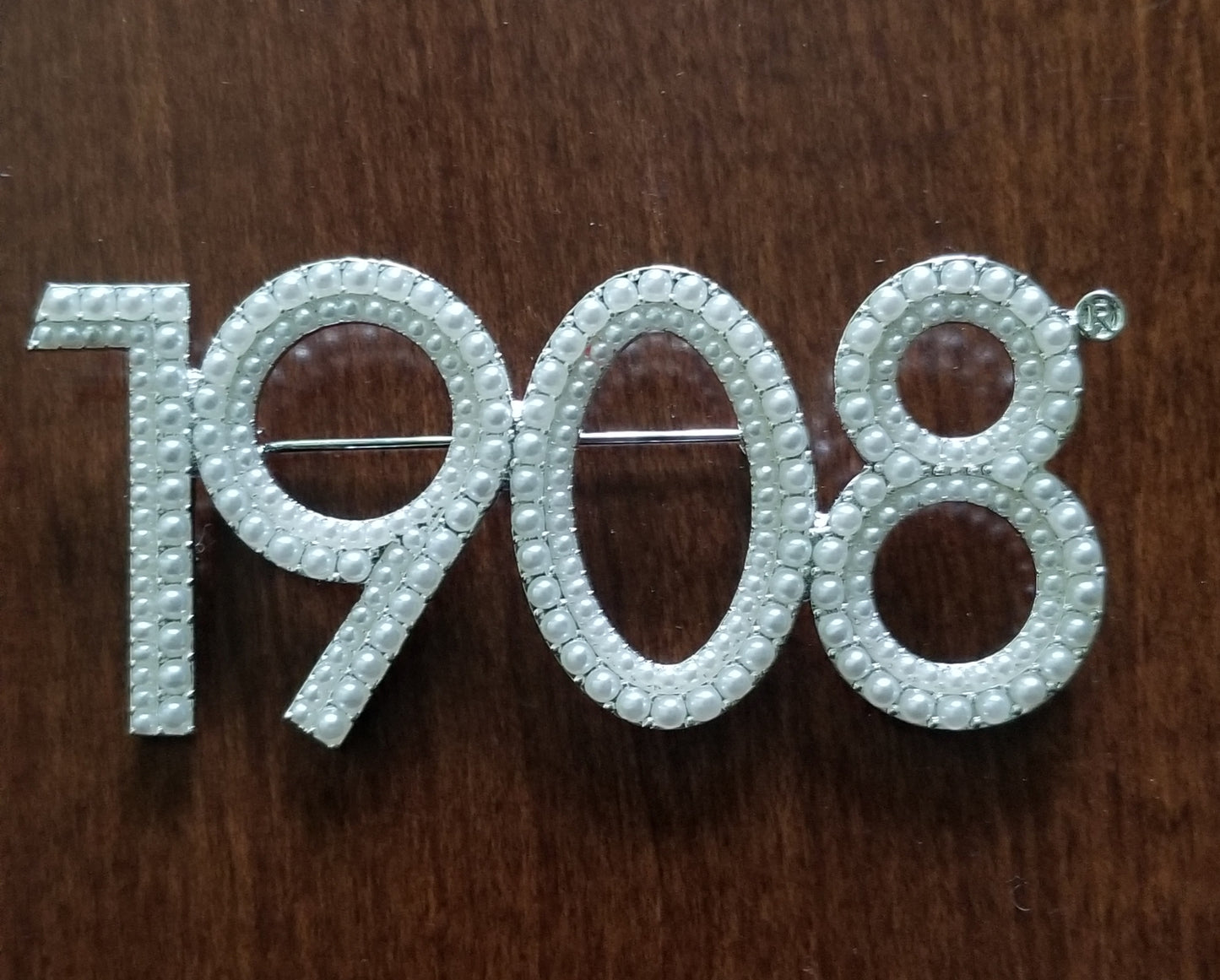 Founding Year Pearl lapel pin