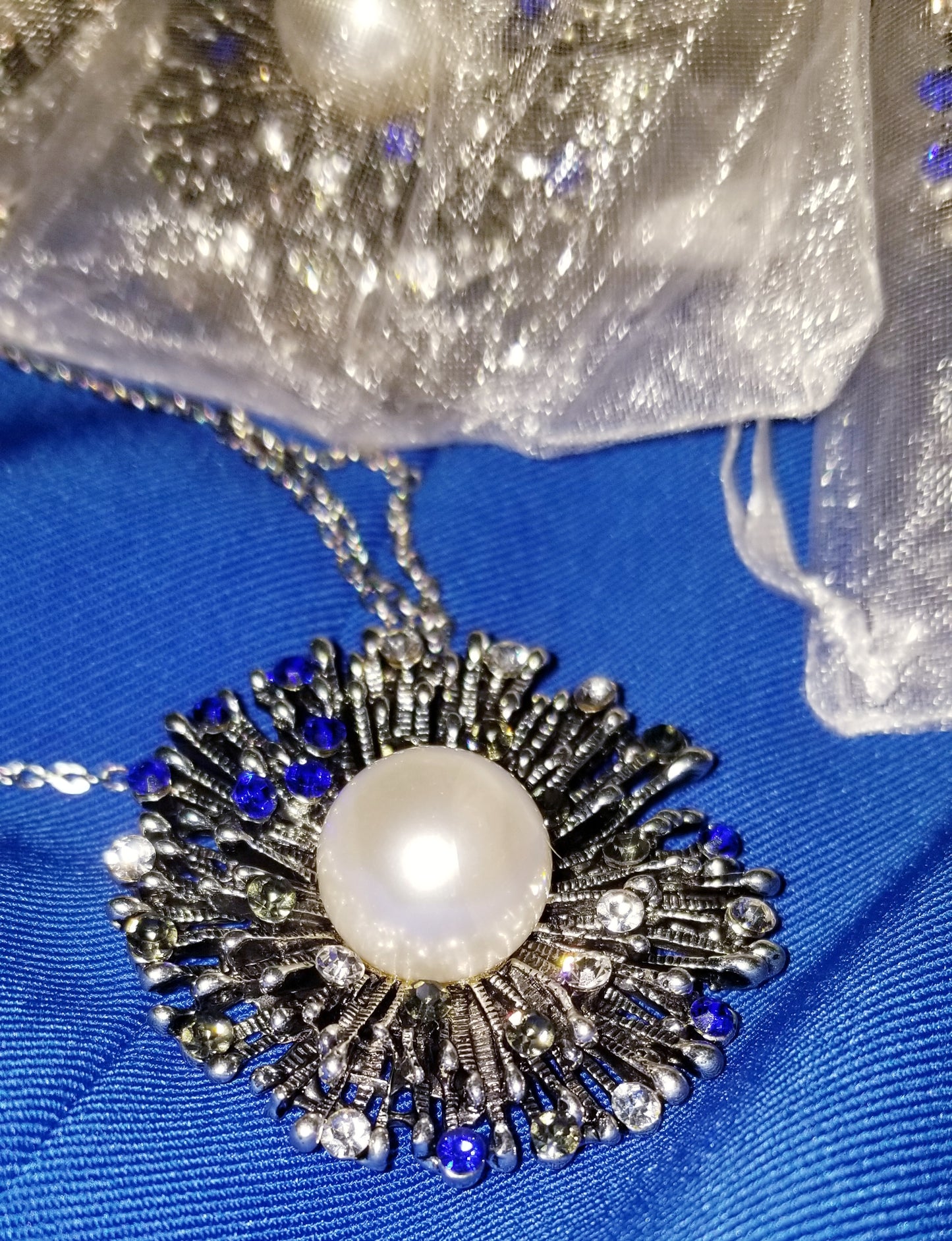 Rhinestone Pearl Brooch