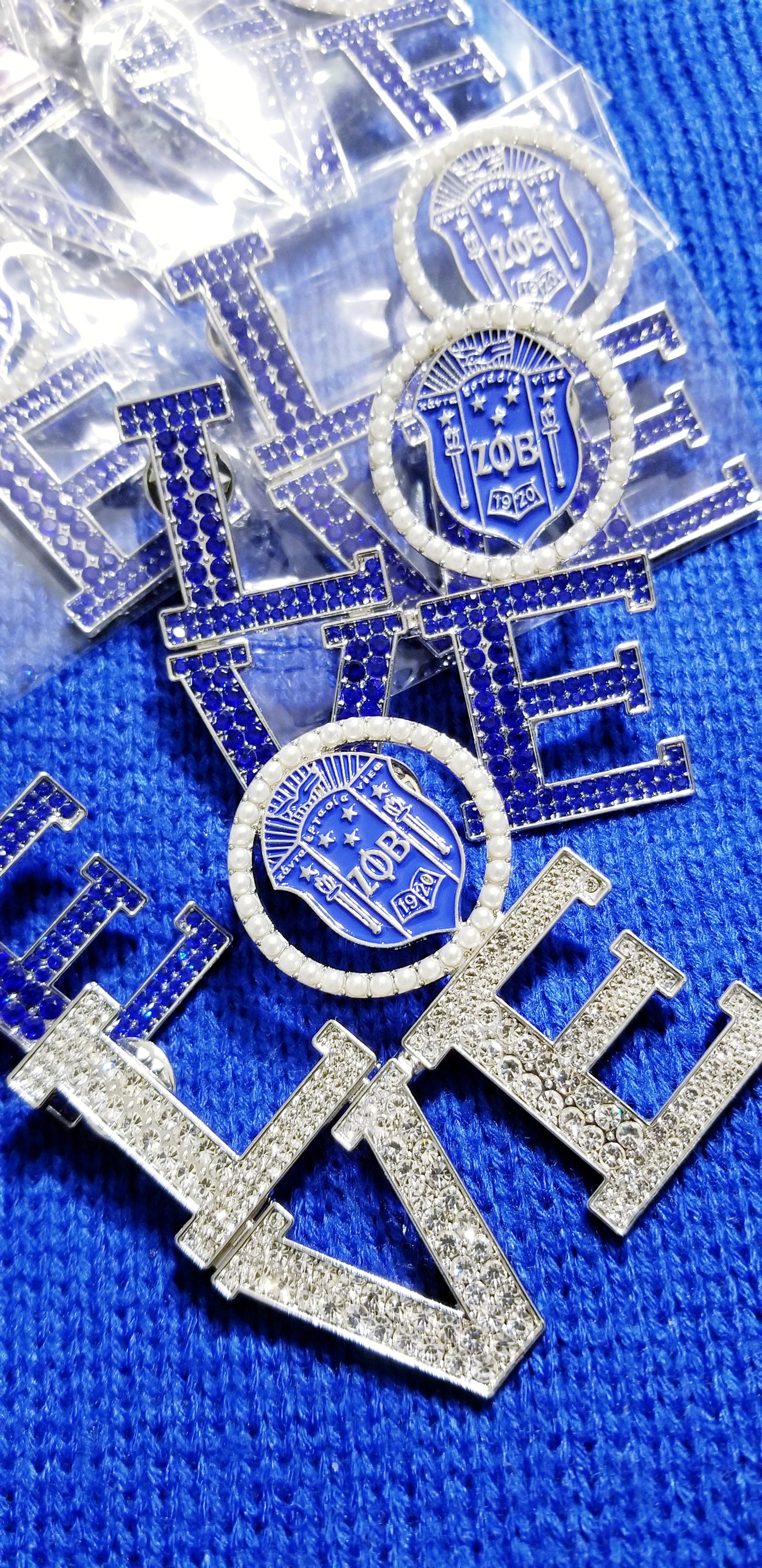 Love Zeta Pin