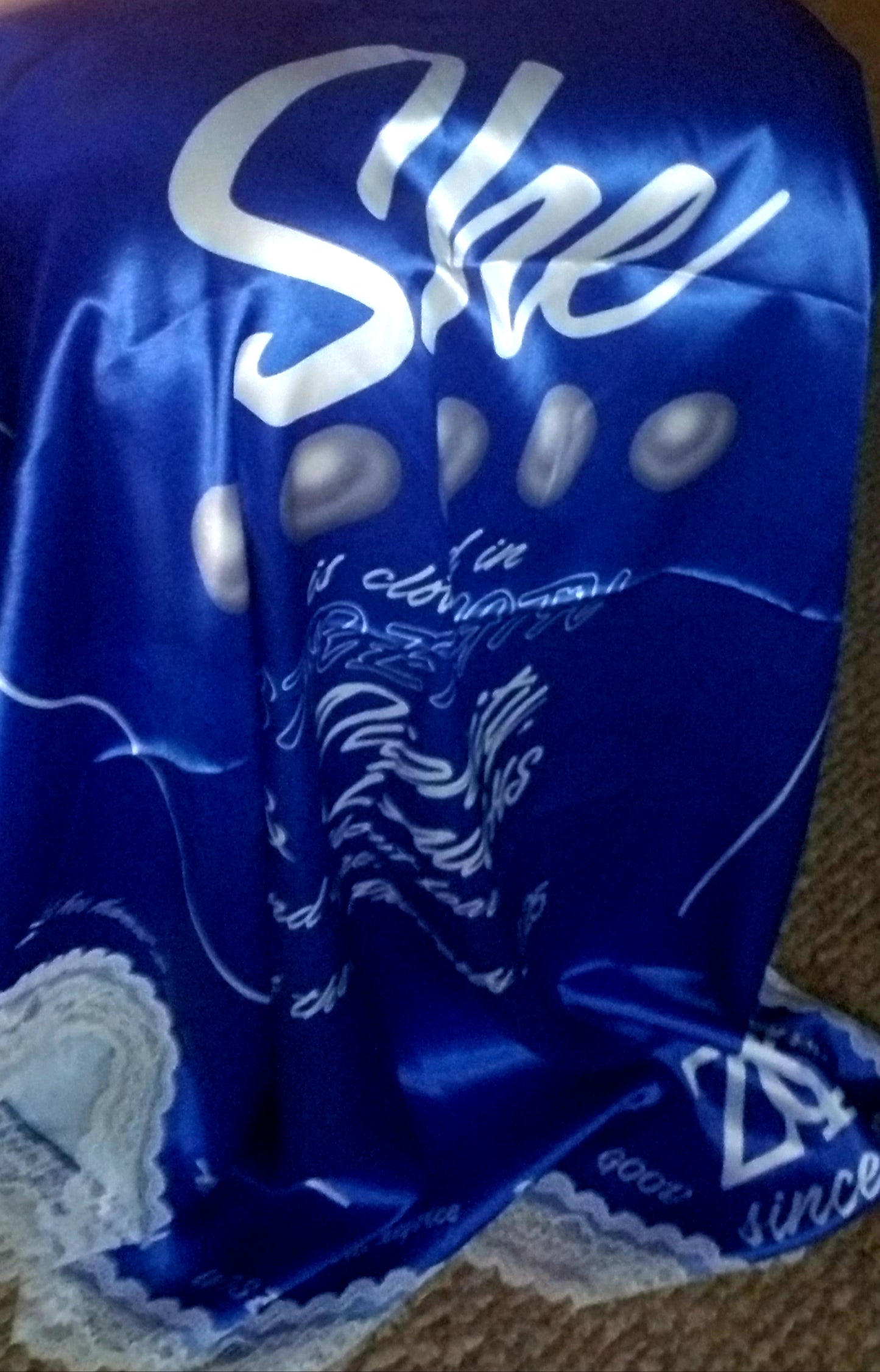 "She" Zeta Lap Cloth