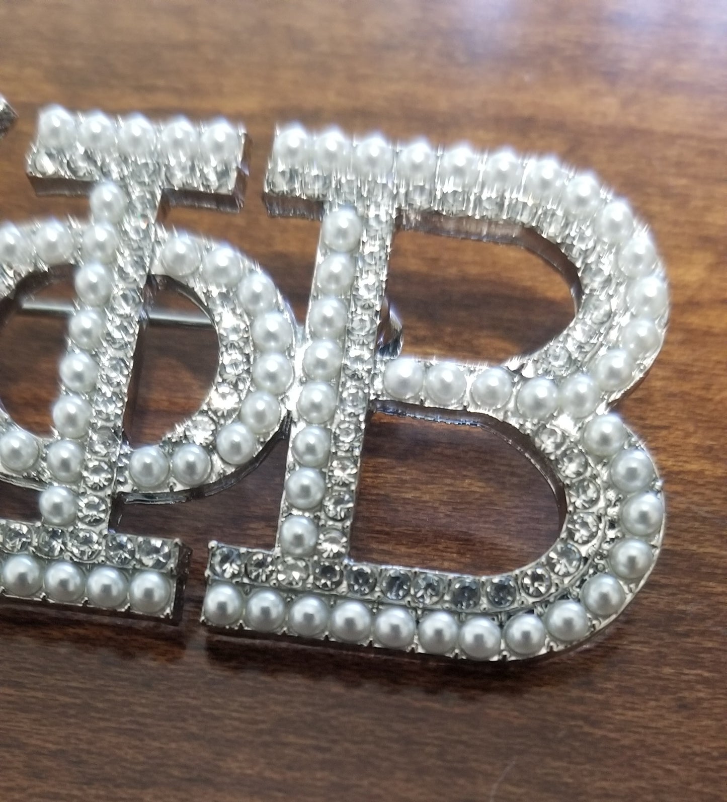 Zeta Greek Letter Pearl Brooch