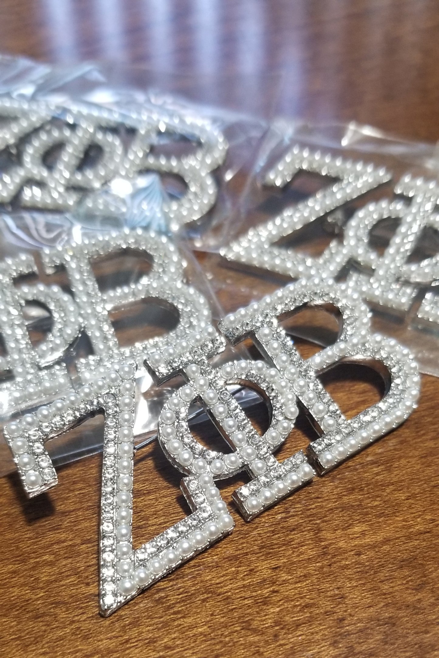 Zeta Greek Letter Pearl Brooch