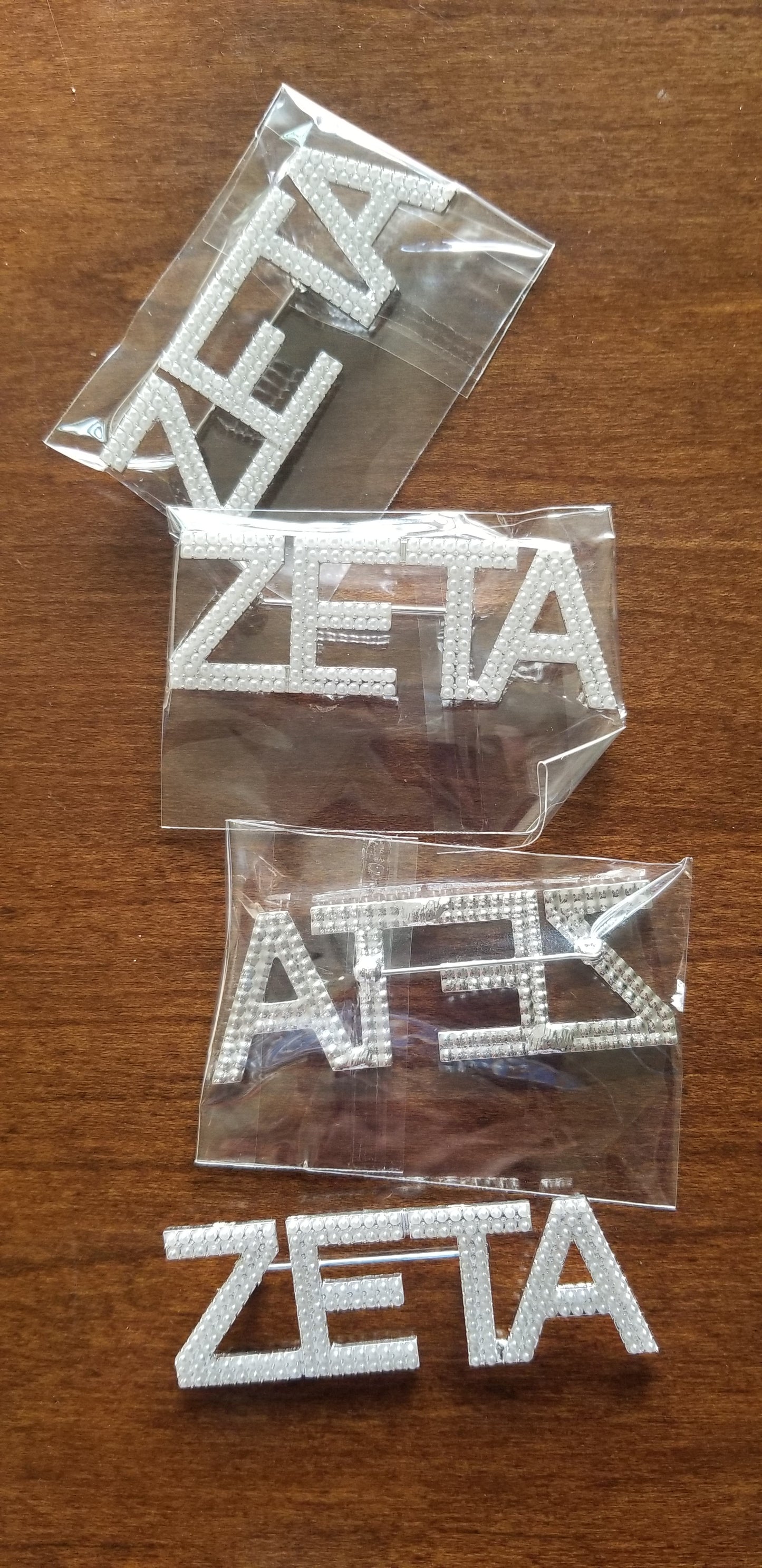 ZETA Pearl Brooch