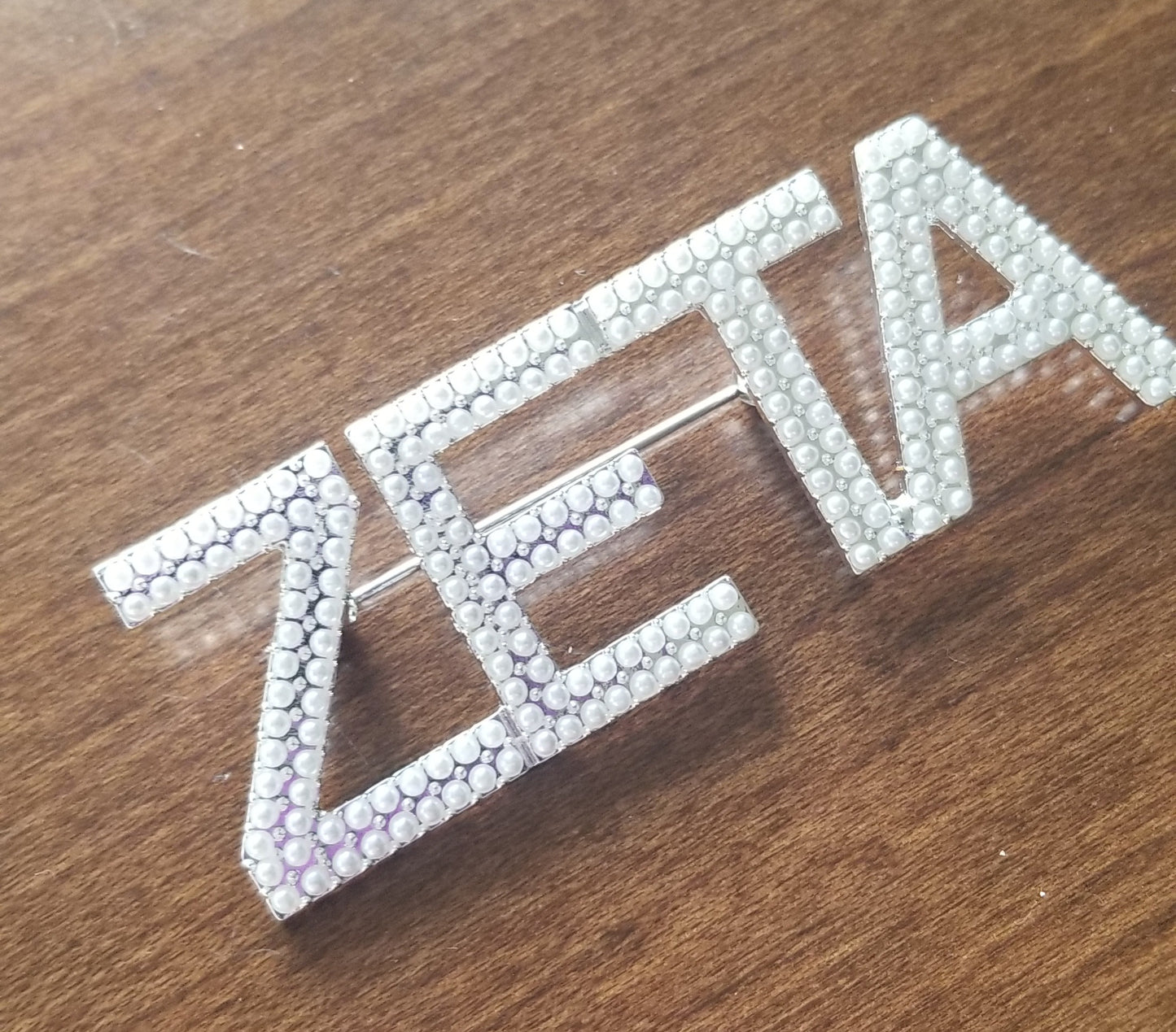 ZETA Pearl Brooch