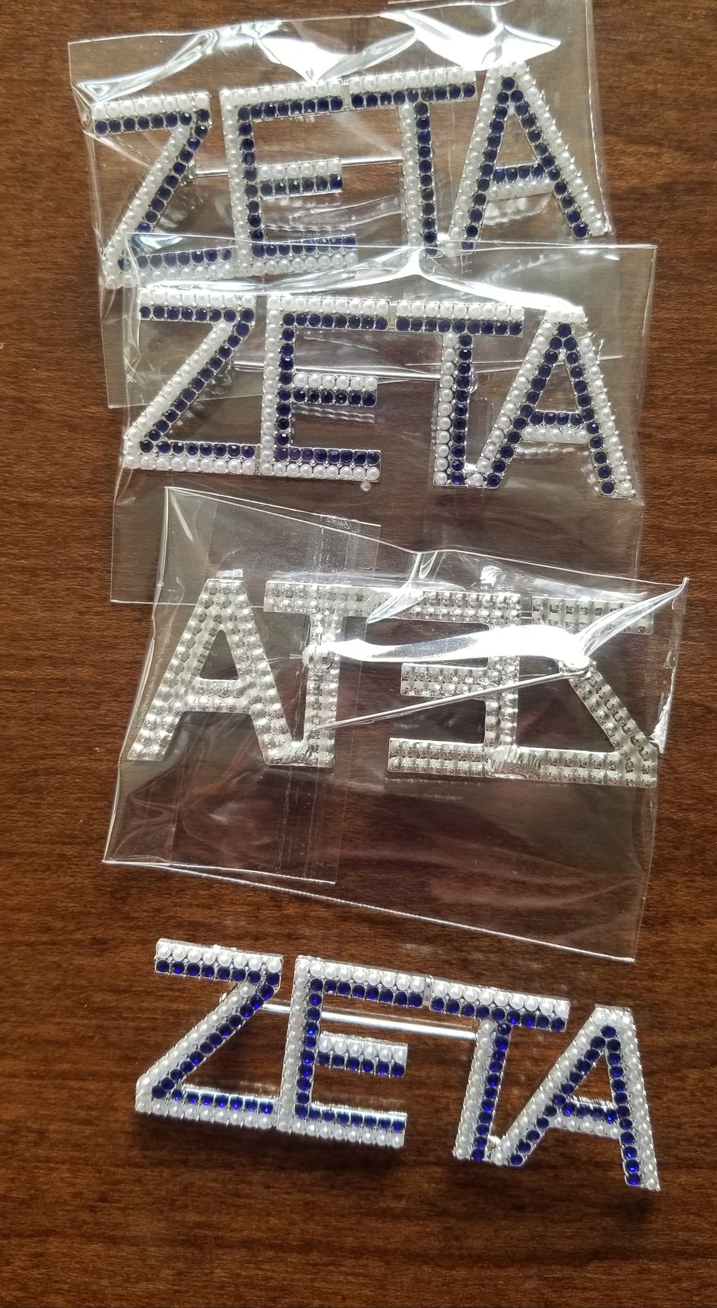 ZETA Pearl Brooch