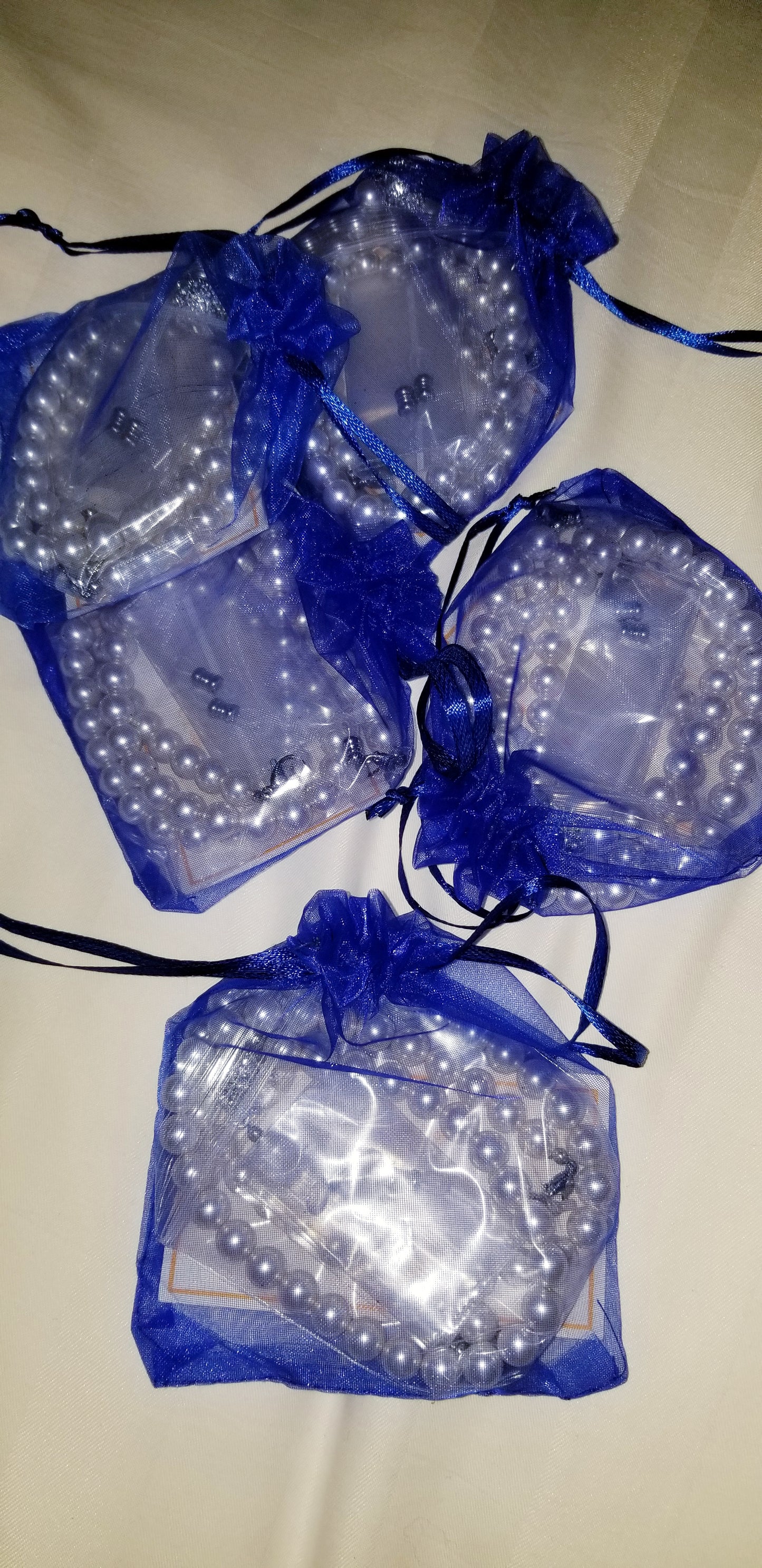 (PRE-ORDER) Pearl Custom Made Eyeglass Speclaces