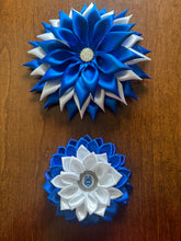 Load image into Gallery viewer, Flower Power Brooches
