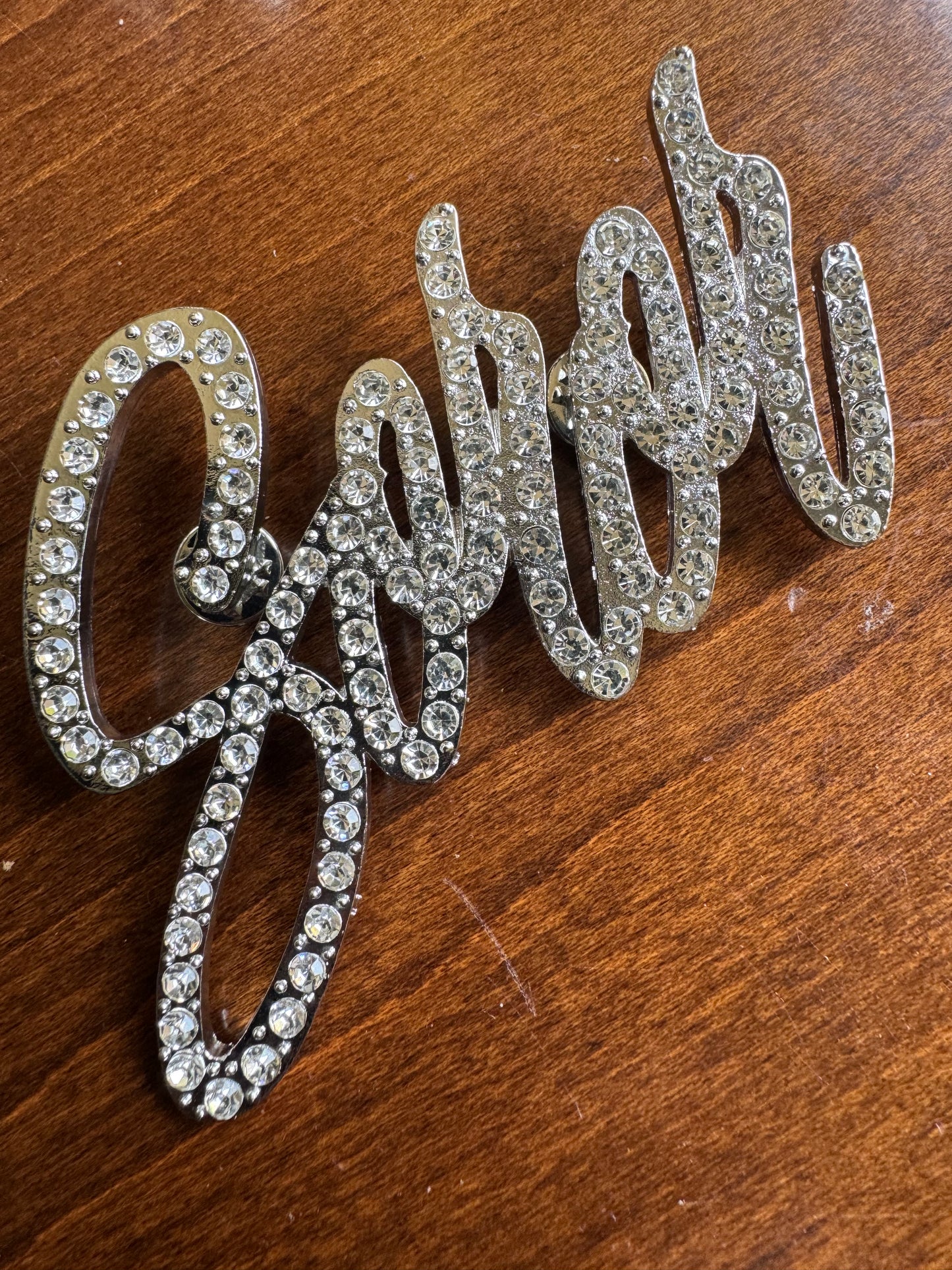 Soror Cursive Lapel Pin