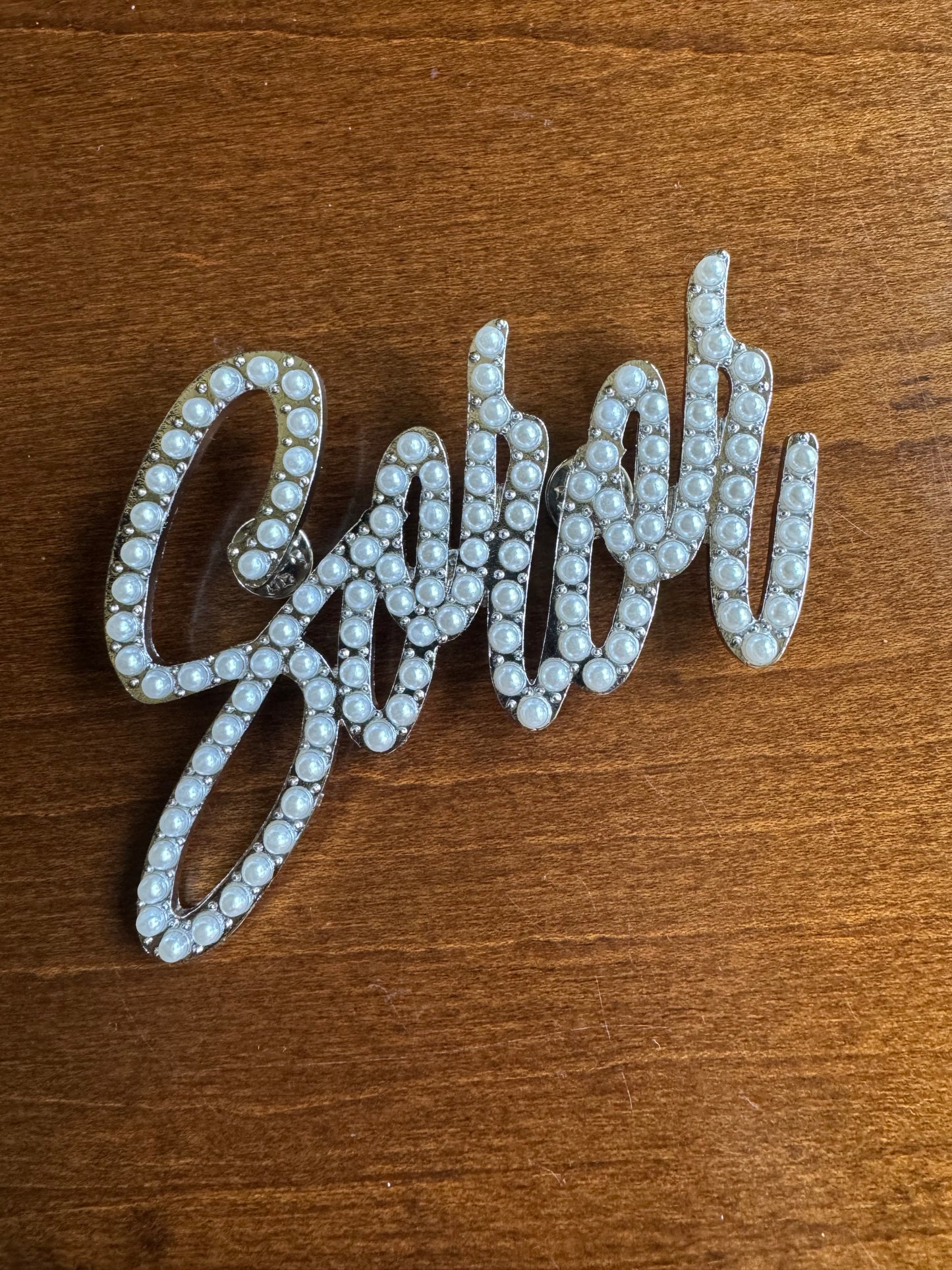 Soror Cursive Lapel Pin