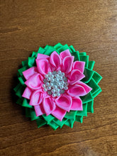 Load image into Gallery viewer, Flower Power Brooches
