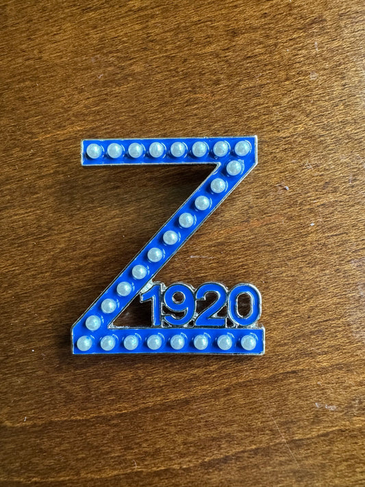 Pearled Out Z lapel pin