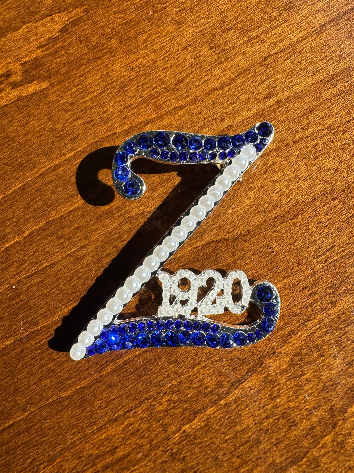 Cursive Z lapel pin