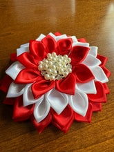 Load image into Gallery viewer, Flower Power Brooches
