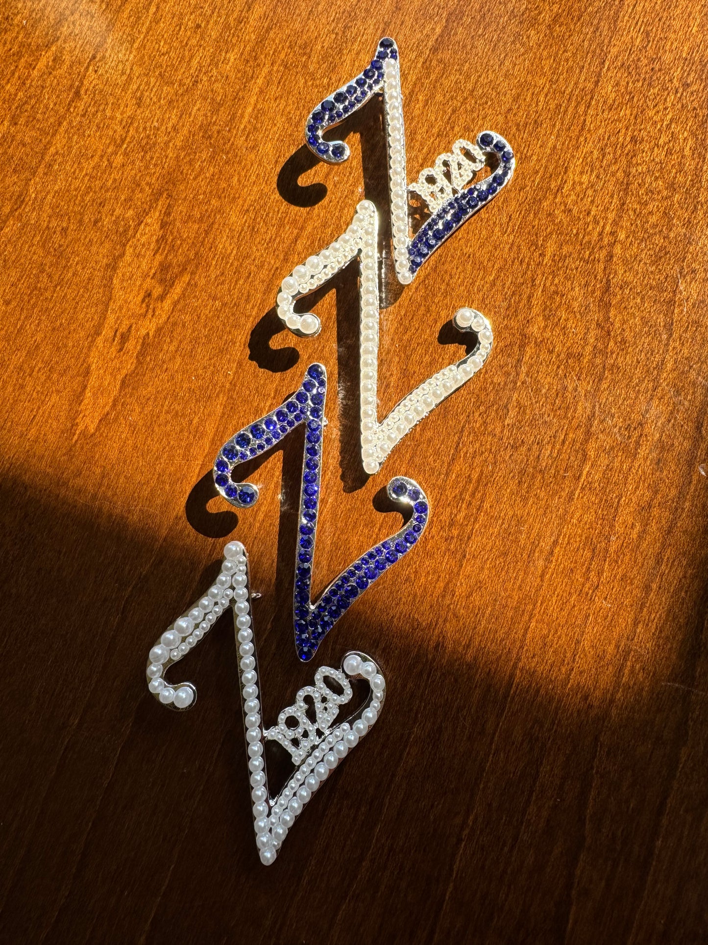 Cursive Z lapel pin