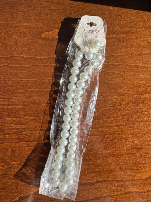 Pearl Necklace Set