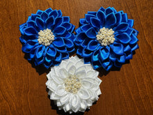 Load image into Gallery viewer, Flower Power Brooches
