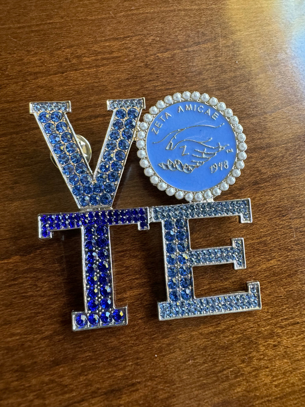 VOTE Zeta Amicae Pin