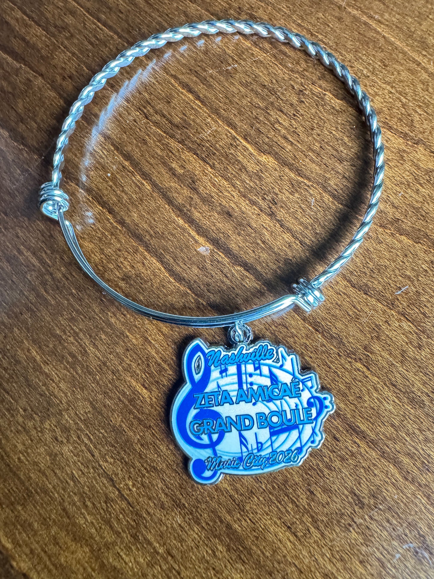 Grand Boule 2026 Pin & Bracelet Set