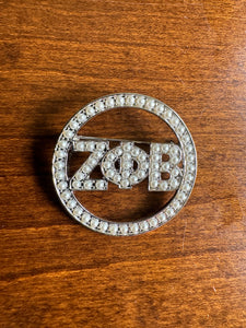 Zeta Greek Letter Circle Pearl Pin