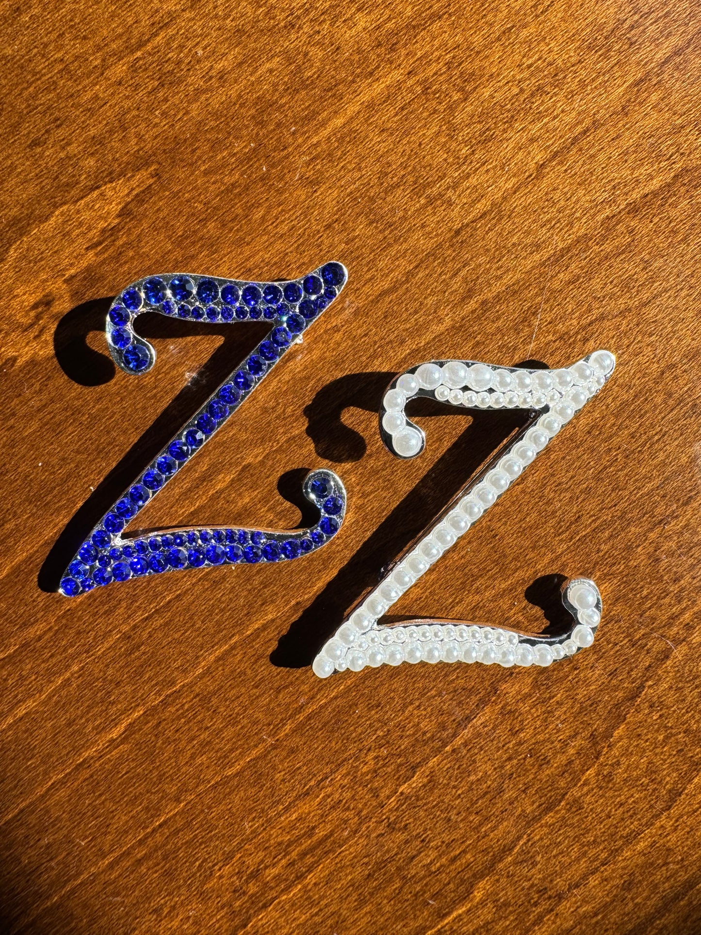 Cursive Z lapel pin