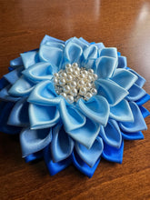 Load image into Gallery viewer, Flower Power Brooches
