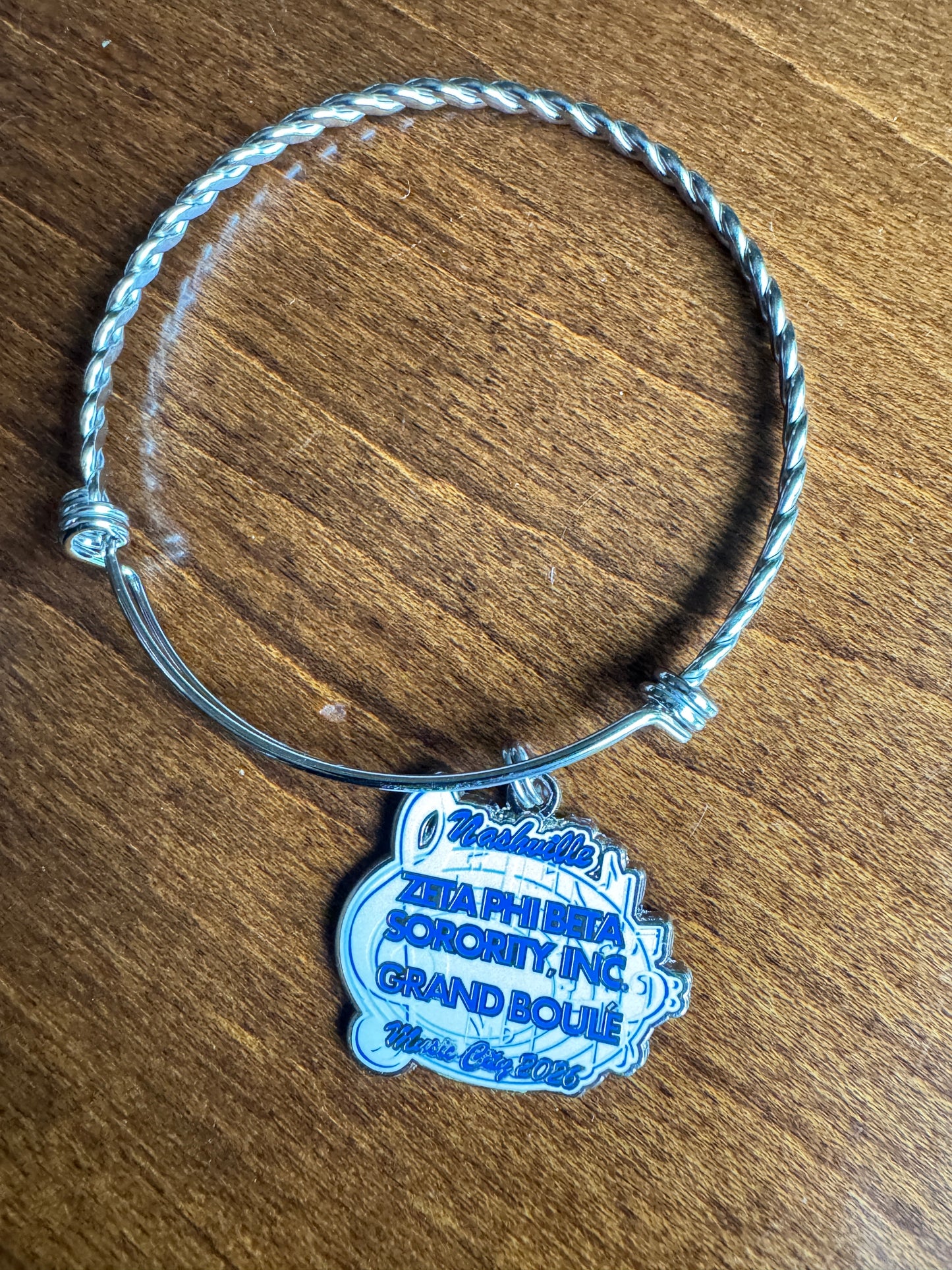Grand Boule 2026 Pin & Bracelet Set