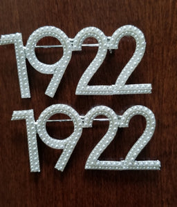 Founding Year Pearl lapel pin
