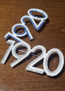 "1920" Shimmery lapel pin
